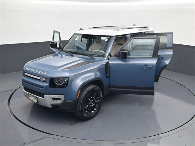 2024 Land Rover Defender 110 S photo 28