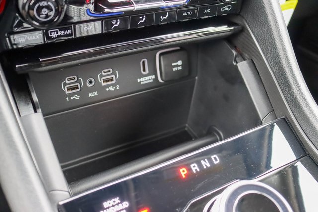 2024 Jeep Cherokee Base 4xe photo 17
