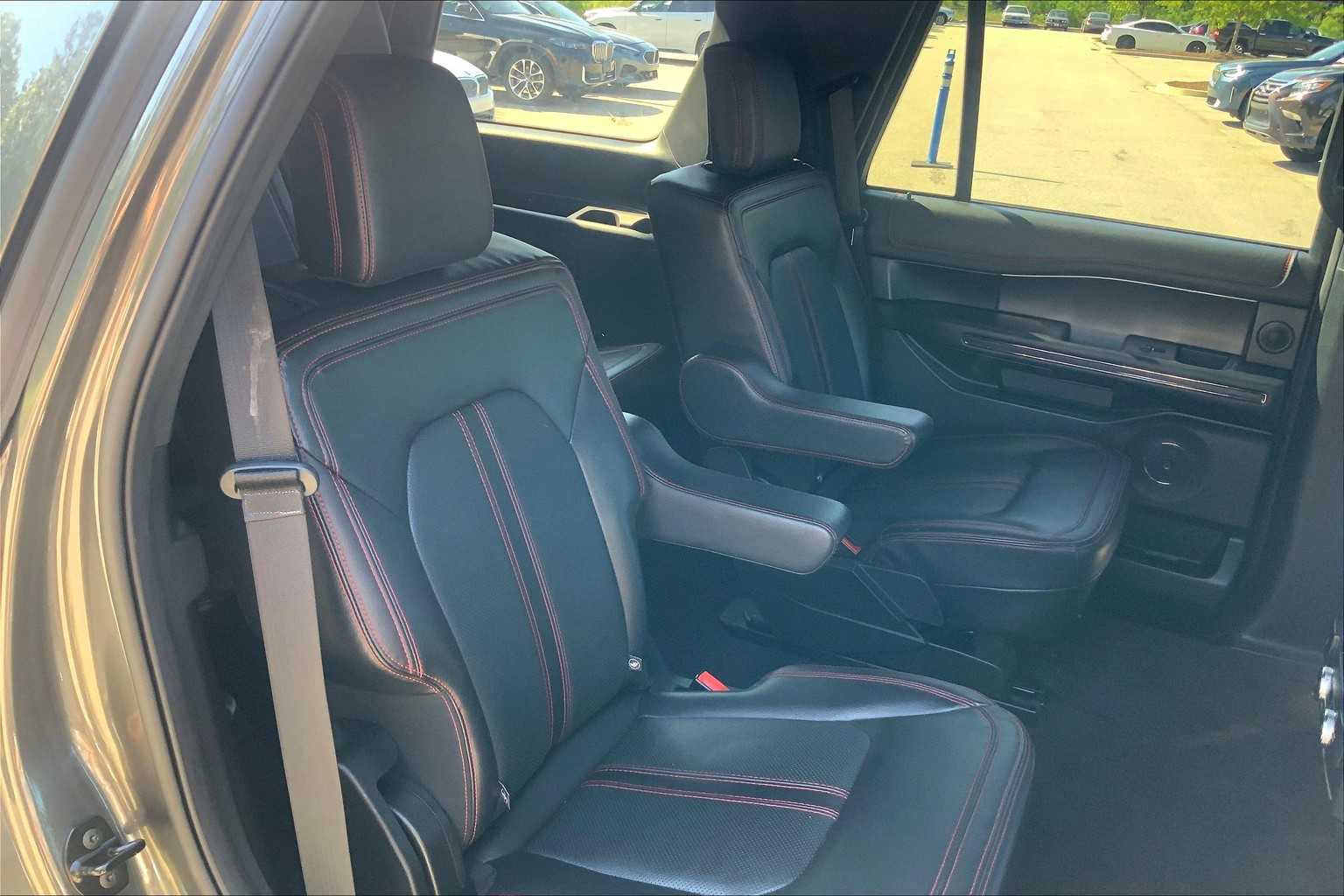 2021 Ford Expedition Limited photo 18