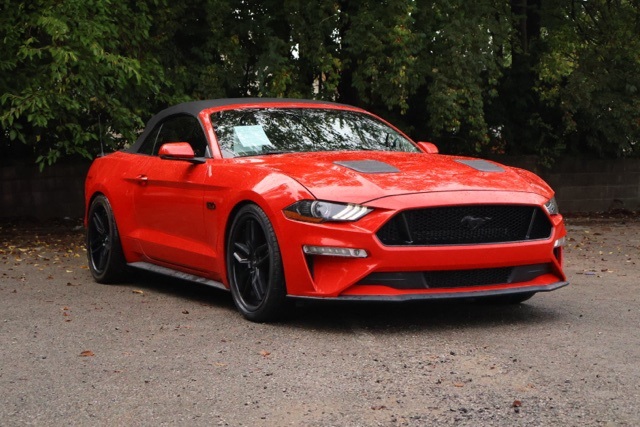 2020 Ford Mustang GT Premium photo 2