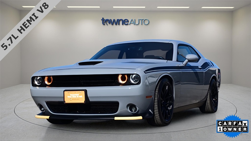2022 Dodge Challenger R/T's photo
