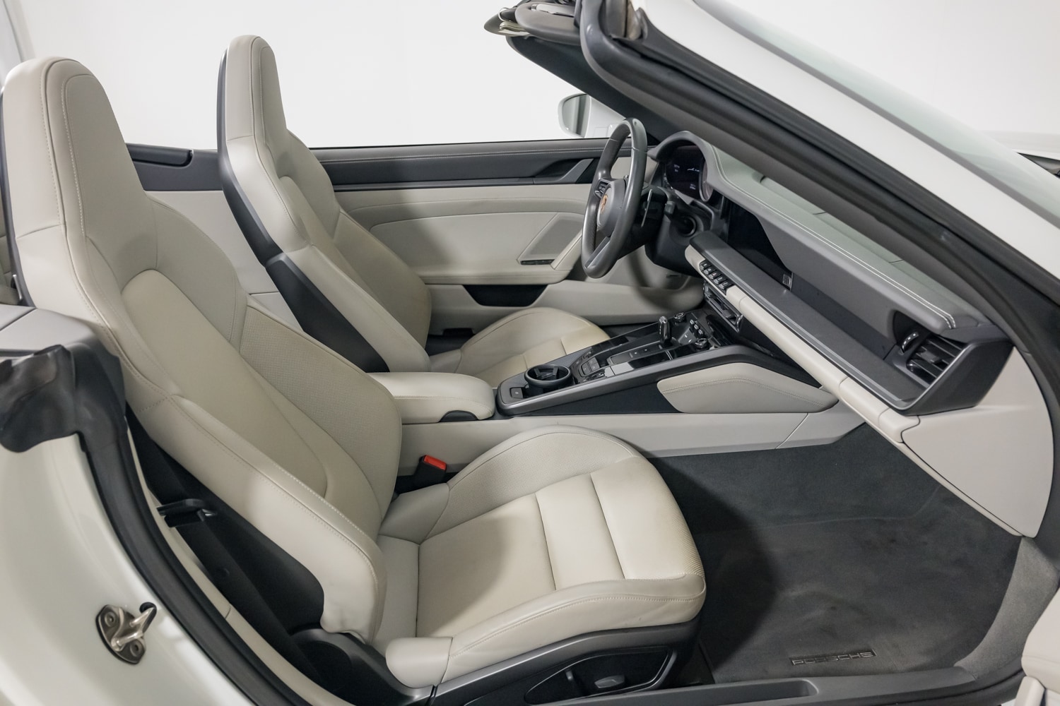 2022 Porsche 911 4 photo 29