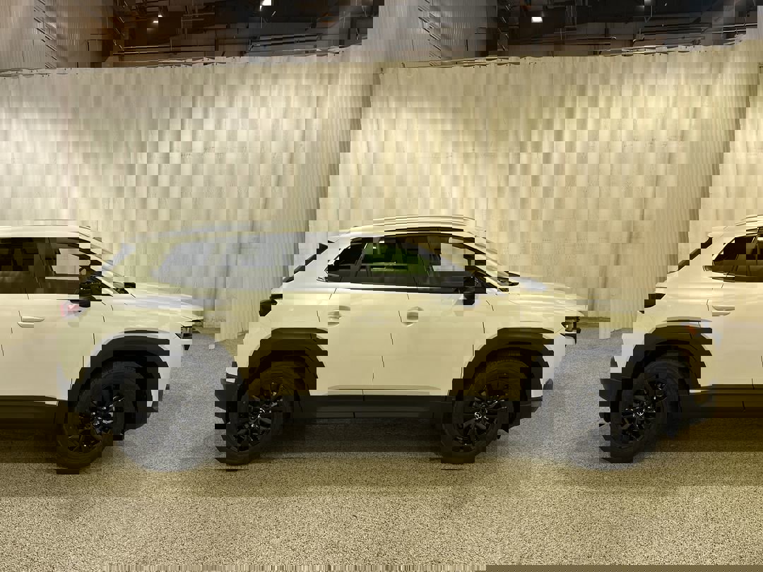 2025 Mazda CX-50 2.5 Select photo 4