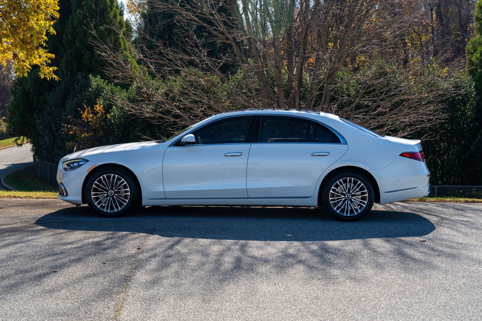 2022 Mercedes Benz S 580 4MATIC photo 3