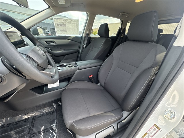 2026 Nissan Rogue S photo 11