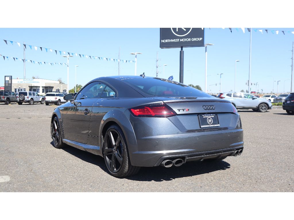 2017 Audi TTS photo 2
