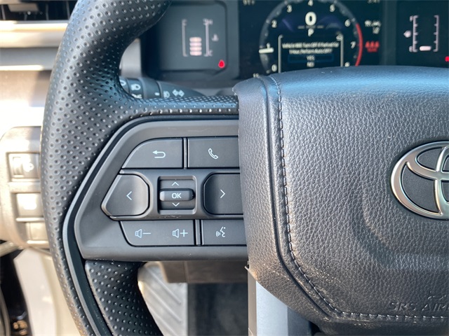 2025 Toyota Tacoma SR5 4x4 Double Cab photo 7