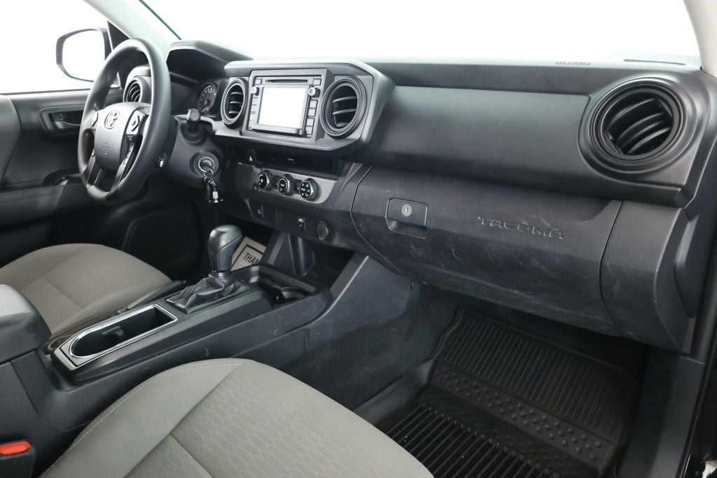 2018 Toyota Tacoma SR5 TRD Sport photo 21