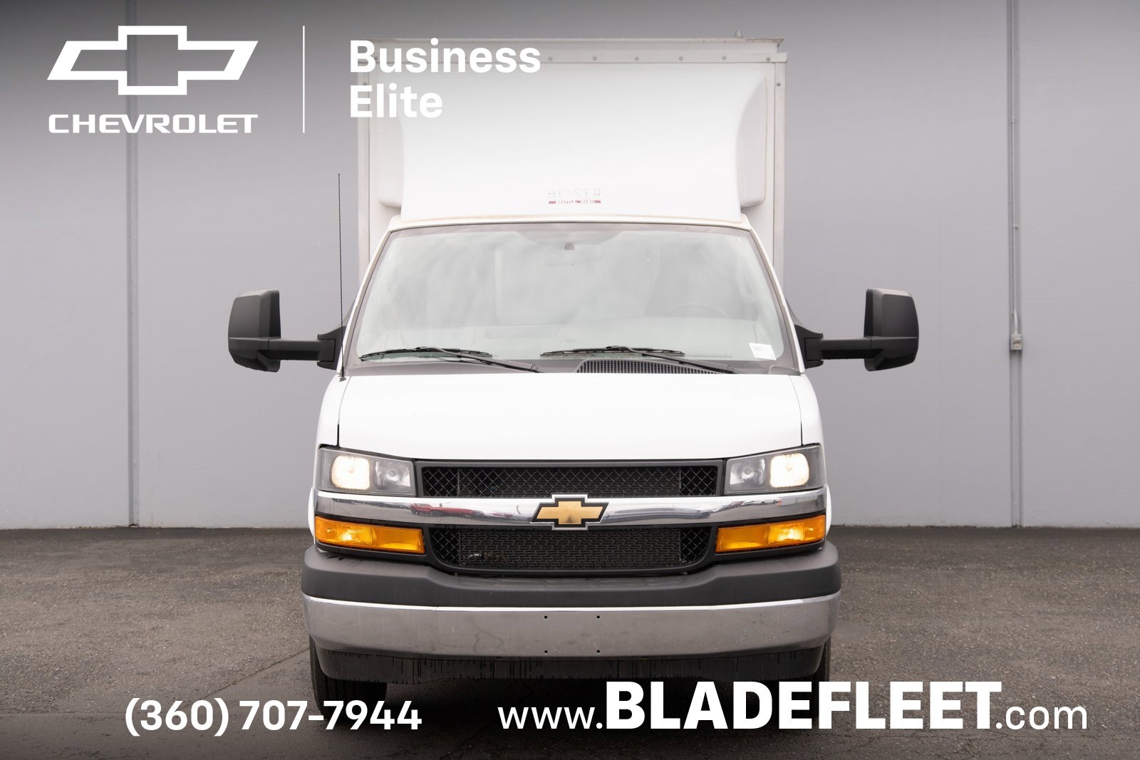 2024 Chevrolet Express Cutaway 3500 photo 2