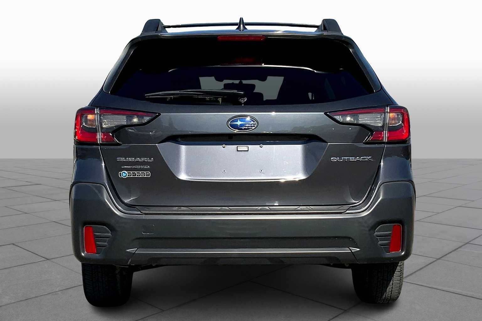 2022 Subaru Outback Premium photo 4
