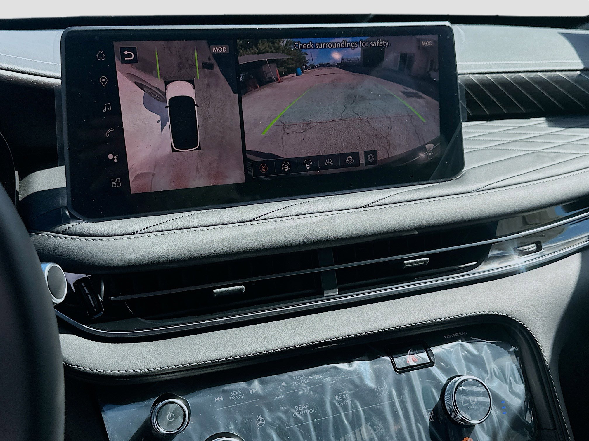 2026 Infiniti QX60 Autograph AWD photo 10