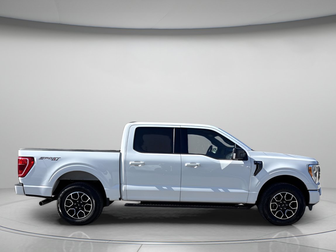 2023 Ford F-150 XLT photo 2