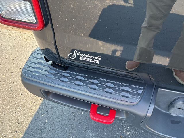 2020 Jeep Gladiator Rubicon photo 16