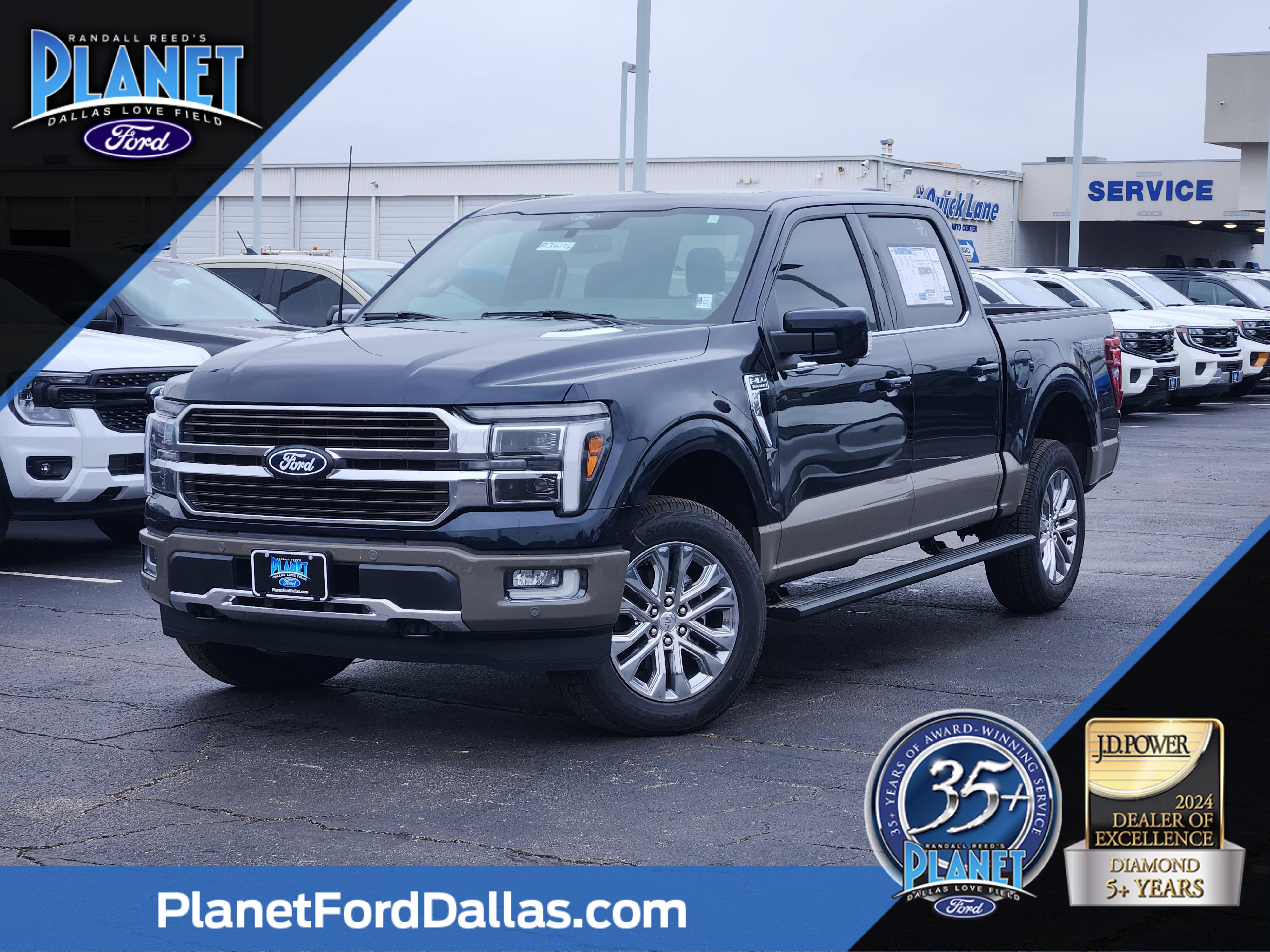 2026 Ford F-250 Super Duty Platinum's photo