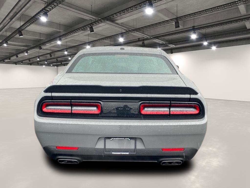 2023 Dodge Challenger R/T photo 6