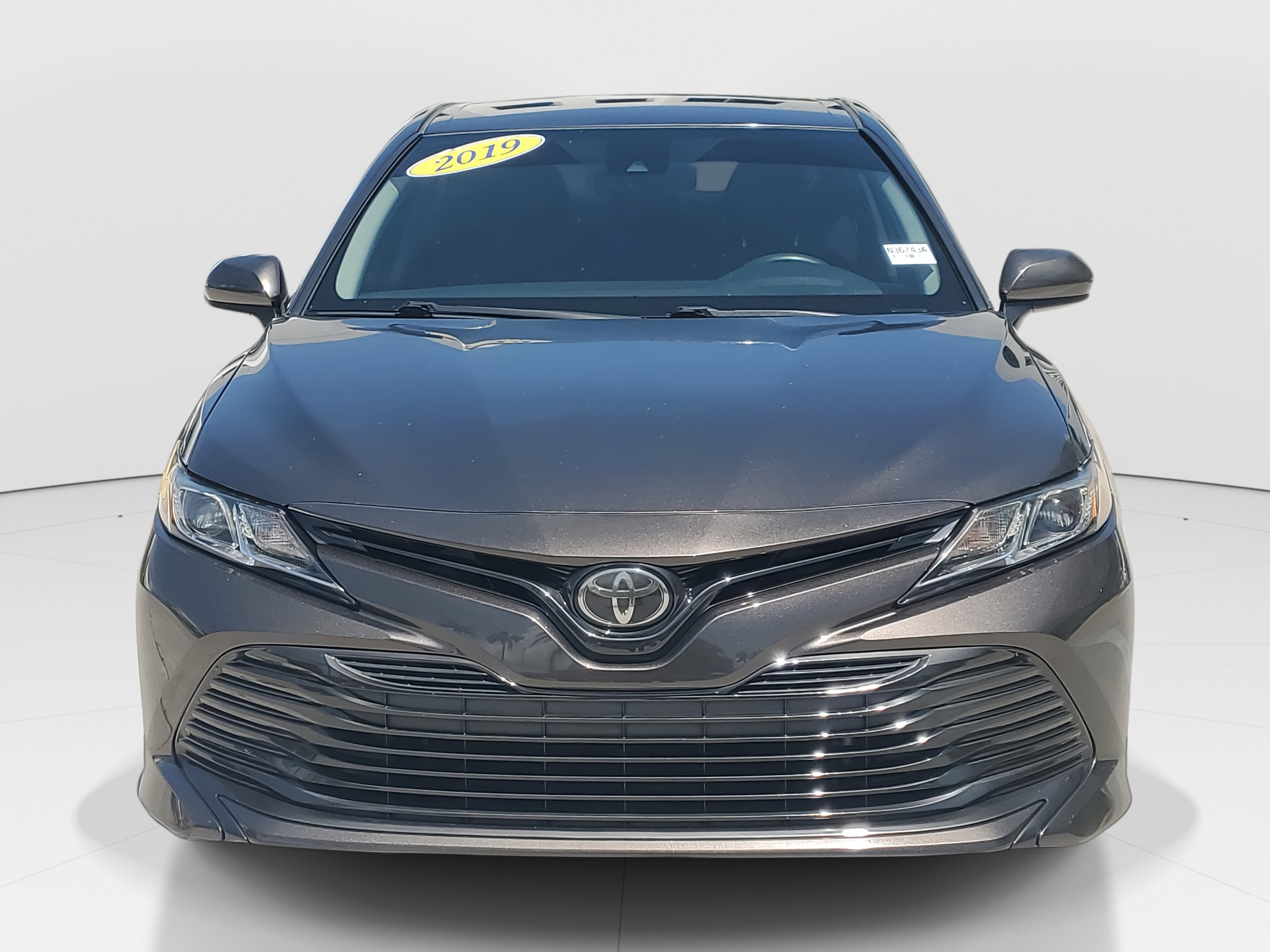 2019 Toyota Camry L photo 3