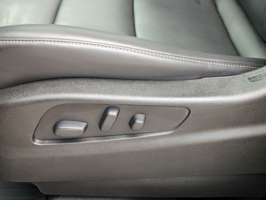 2021 Cadillac XT4 Premium Luxury photo 12