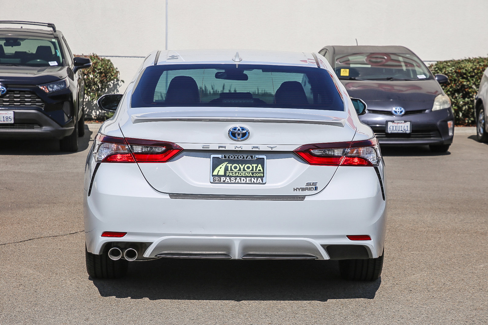 2024 Toyota Camry Hybrid SE photo 6