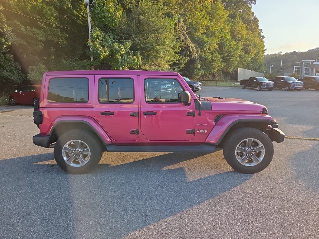 2022 Jeep Wrangler Unlimited Sahara photo 7
