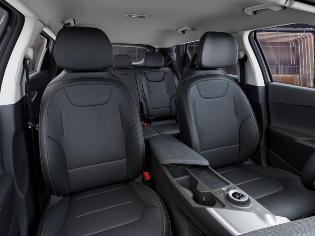 New 2023 Steel Gray Kia Wind image 15