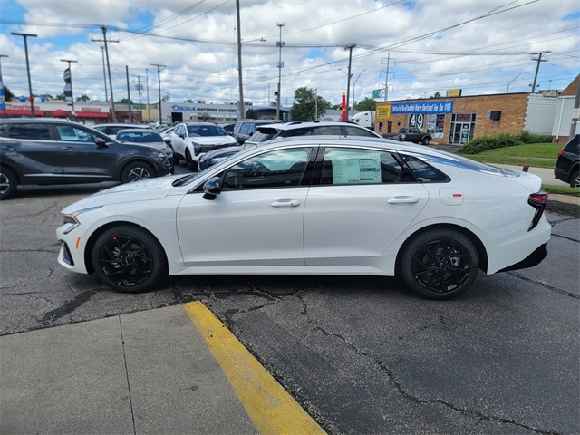 2026 Kia K5 GT-Line photo 7