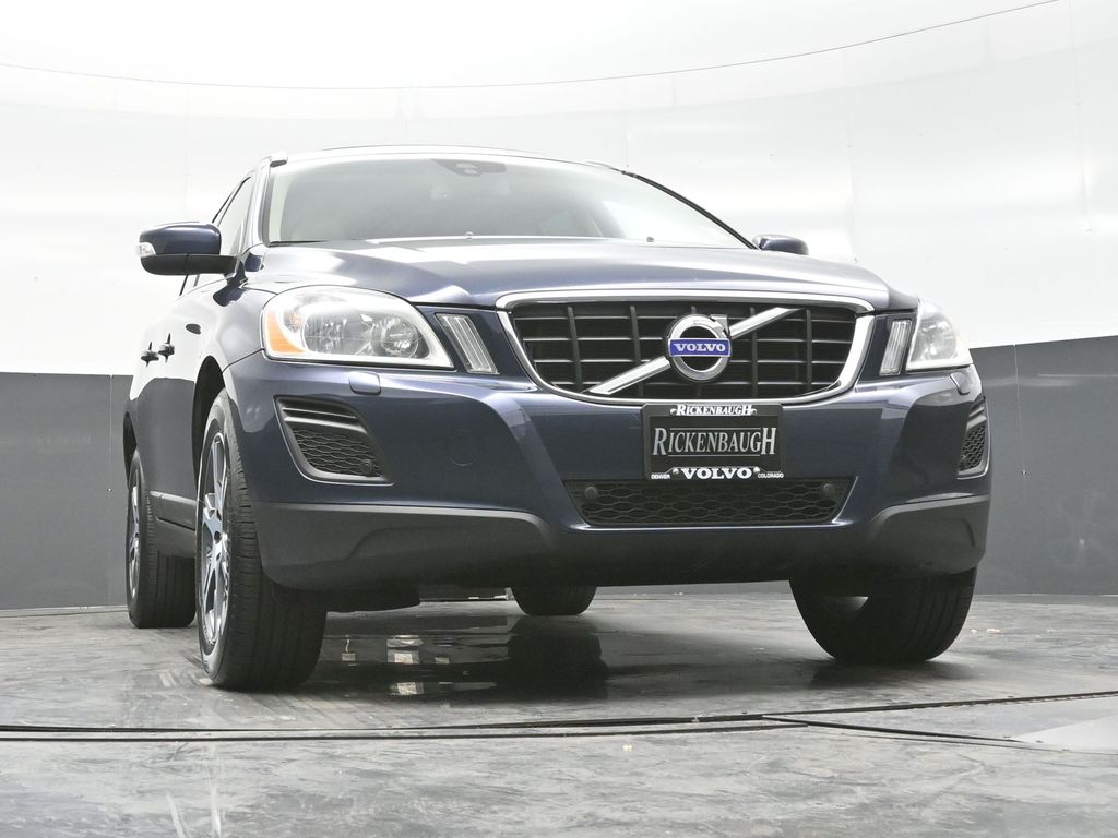2012 Volvo XC60 T6 Premier Plus photo 18