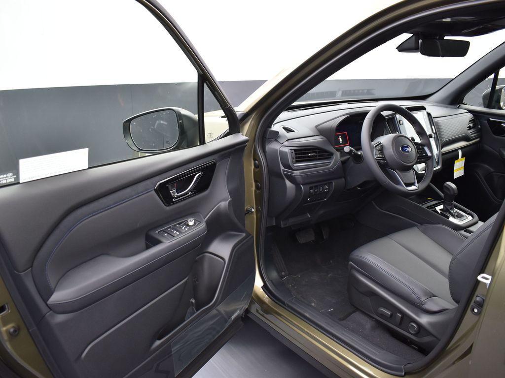 2025 Subaru Forester Limited photo 5