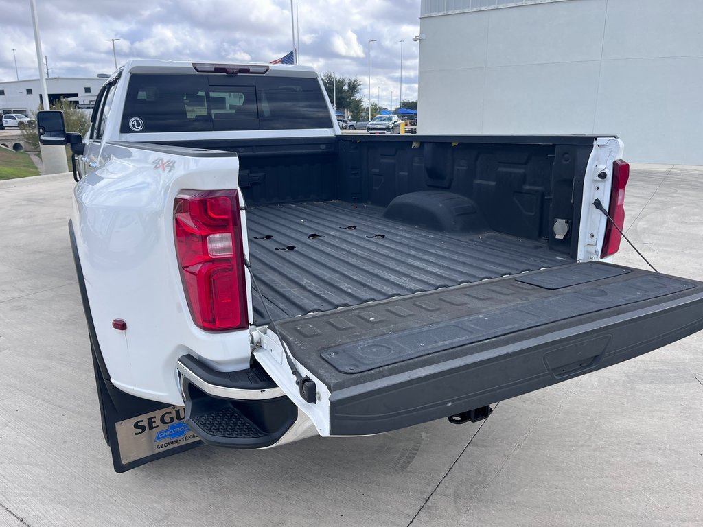 2021 Chevrolet Silverado LTZ photo 4