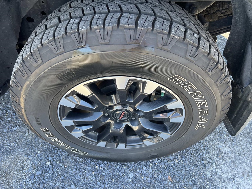 2021 Nissan Titan PRO-4X photo 19