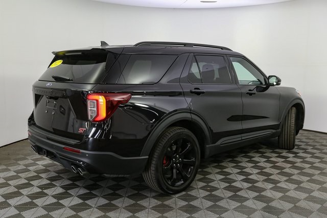 2022 Ford Explorer ST photo 9
