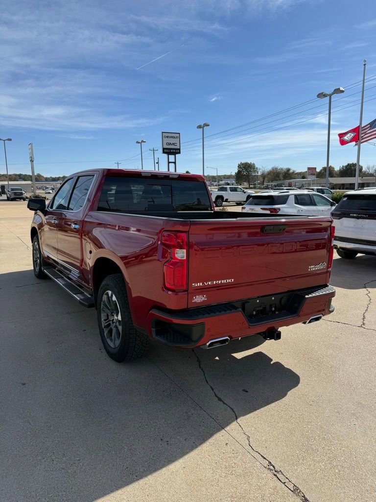 2024 Chevrolet Silverado 1500 High Country photo 4
