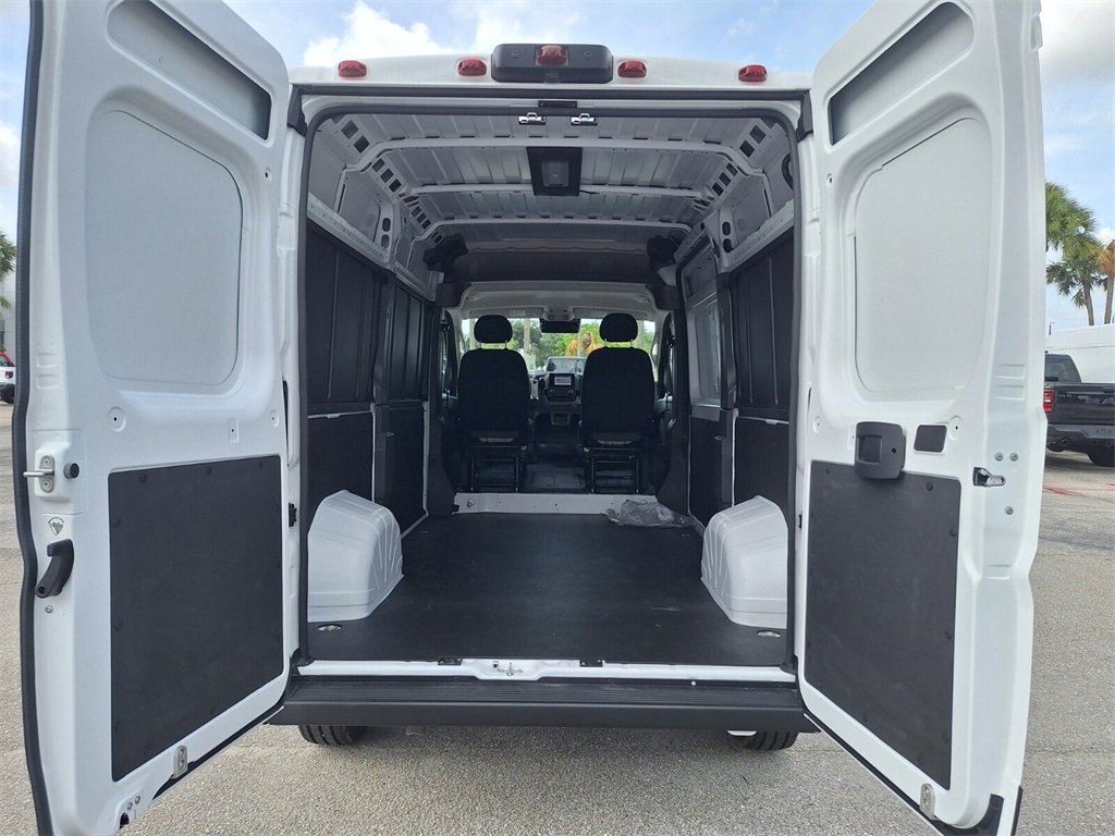 2025 Ram ProMaster 1500 photo 3
