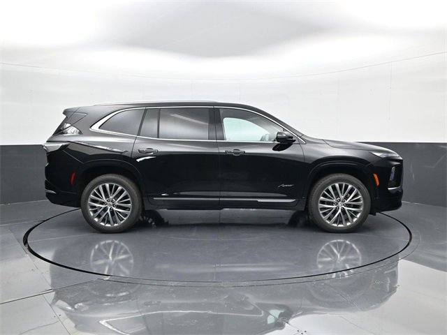 2026 Buick Enclave Avenir photo 3