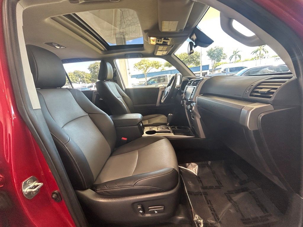 2023 Toyota 4Runner SR5 Premium photo 21