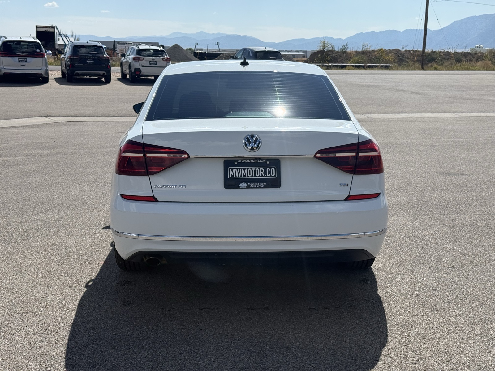 2017 Volkswagen Passat SE photo 4