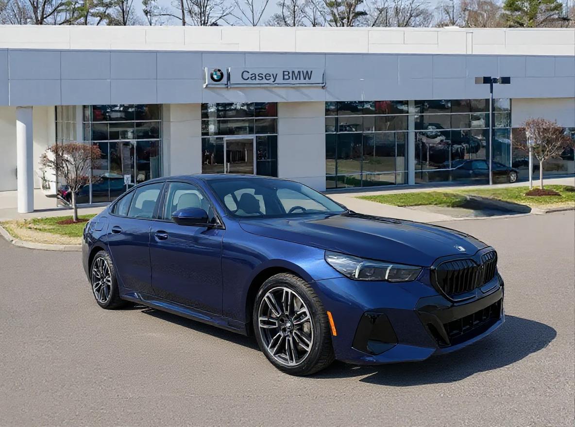 2026 BMW 5 Series 540's photo