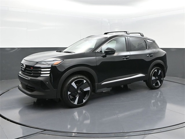 2025 Nissan Kicks SR's photo