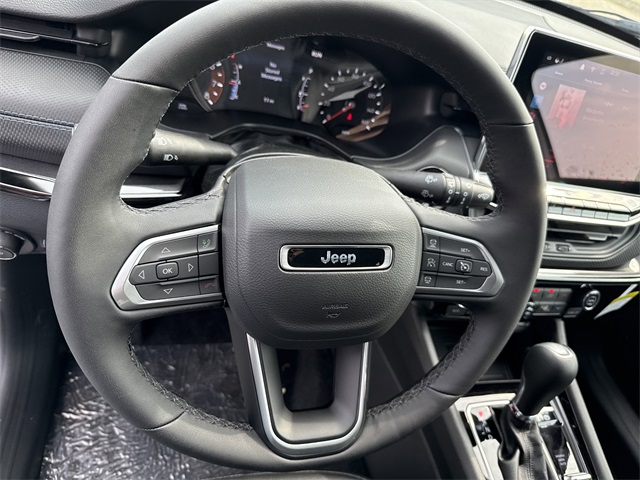 2025 Jeep Compass Latitude photo 10