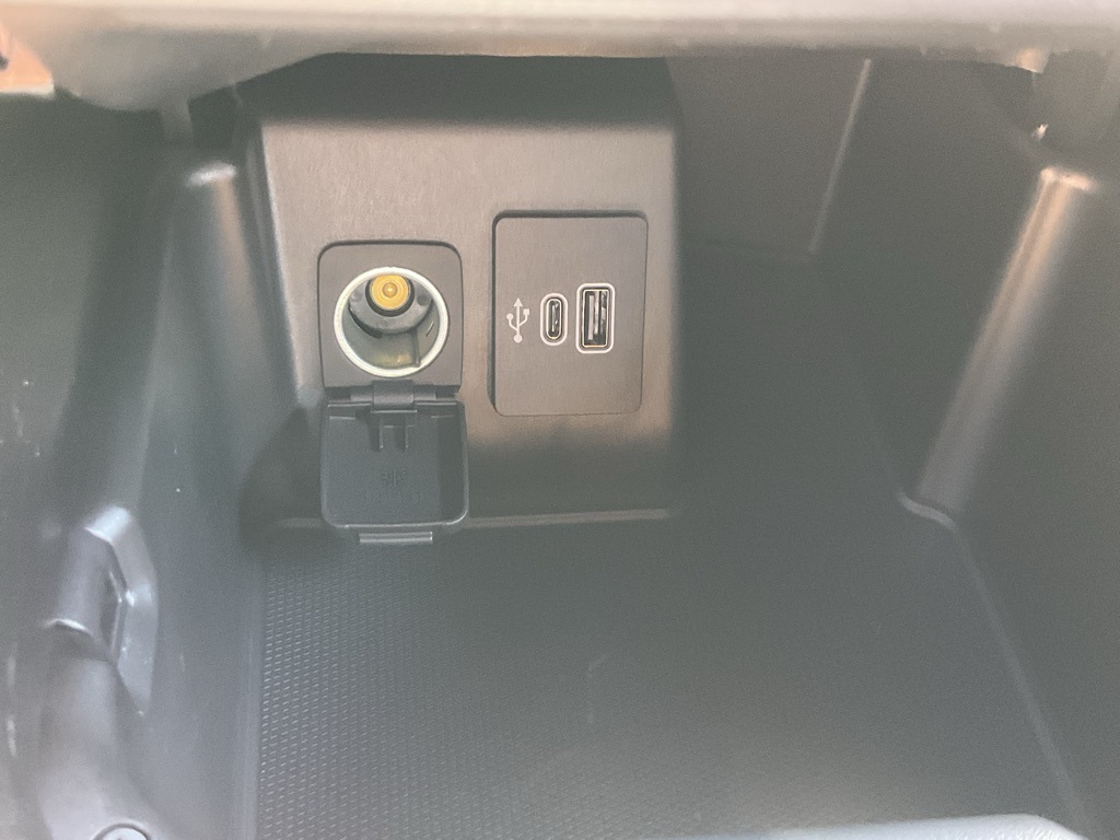 2025 Ford Explorer ST-Line photo 10