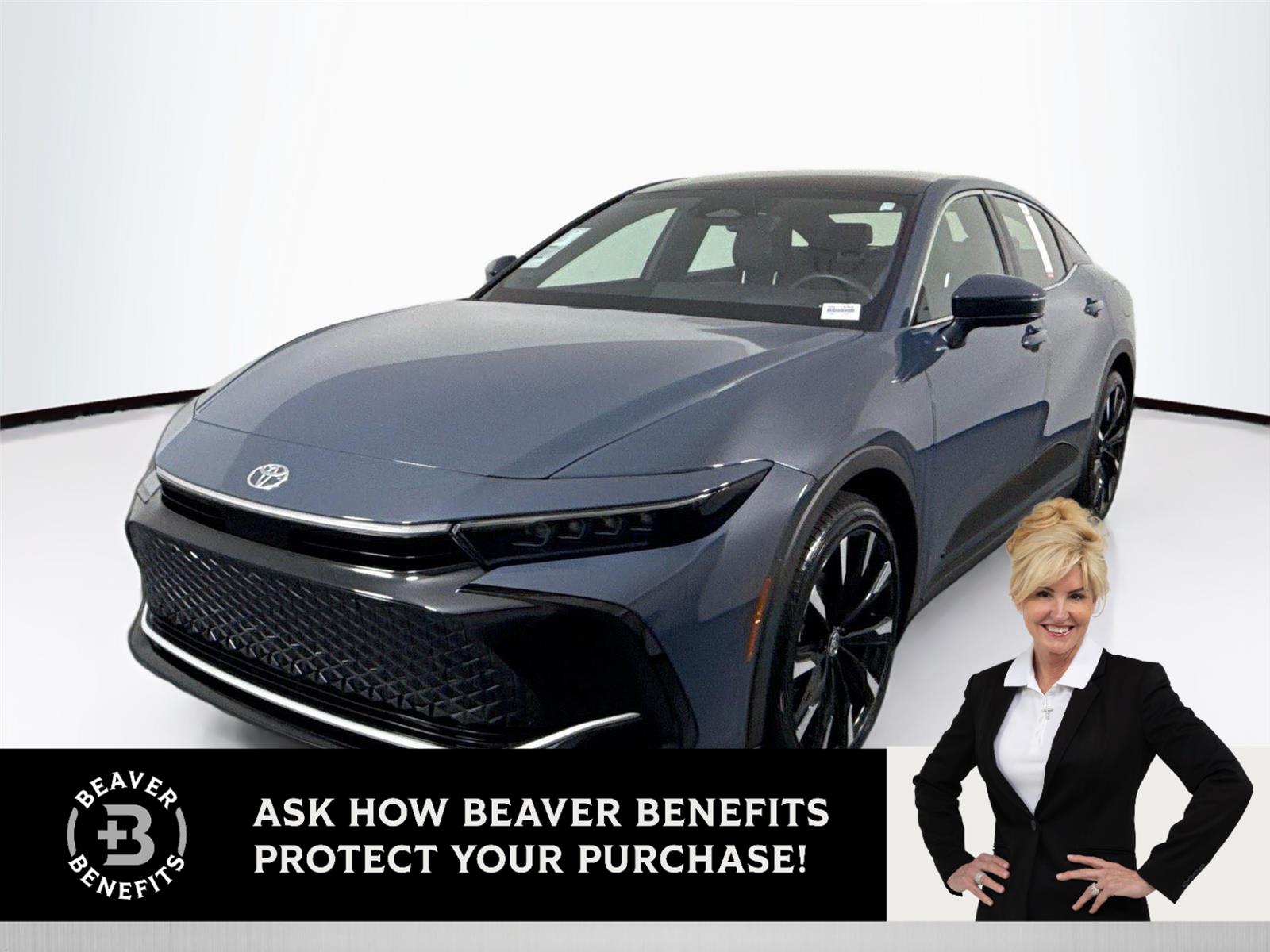 2025 Toyota Crown Platinum's photo