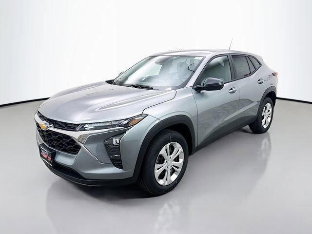 2026 Chevrolet Trax LS photo 3