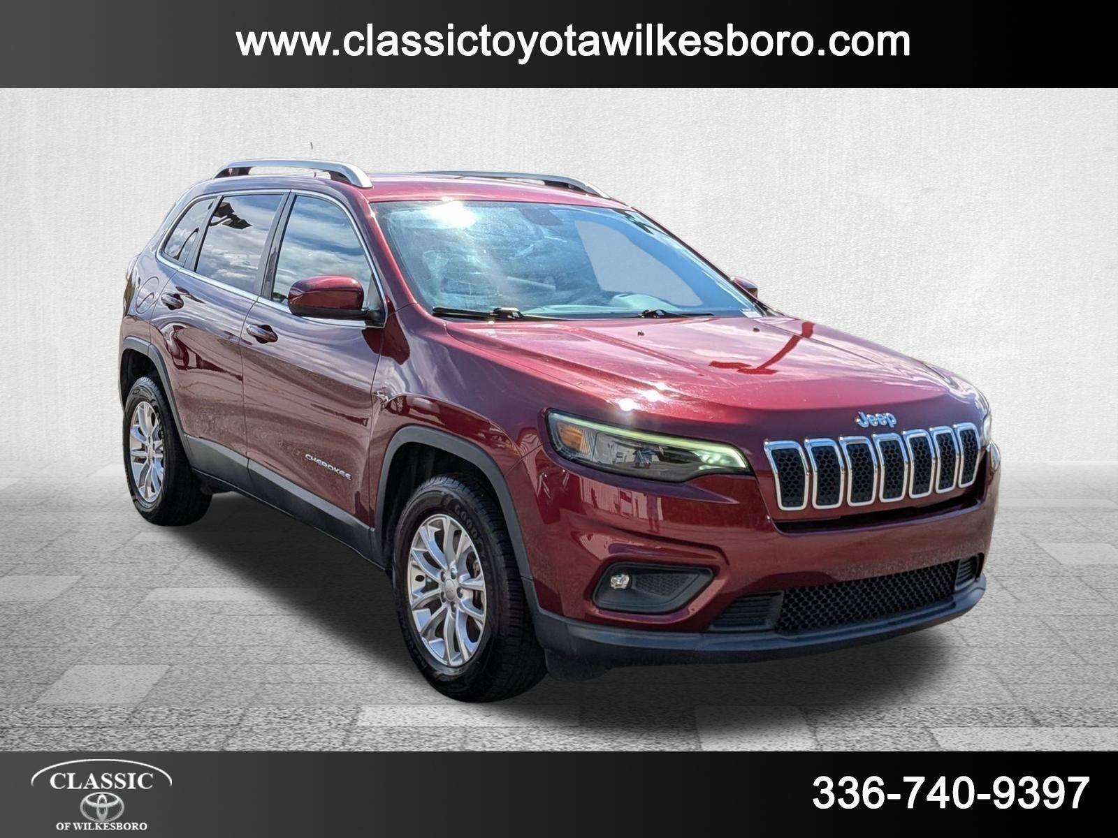 2019 Jeep Cherokee Latitude photo 2