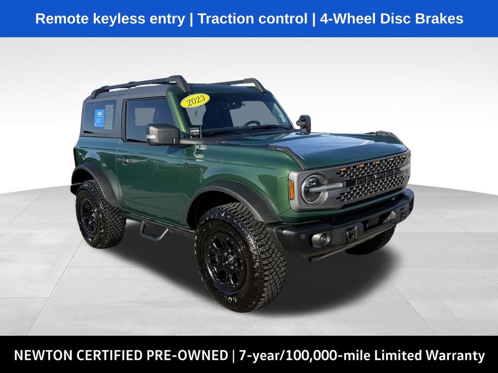 2023 Ford Bronco 2-Door Badlands's photo