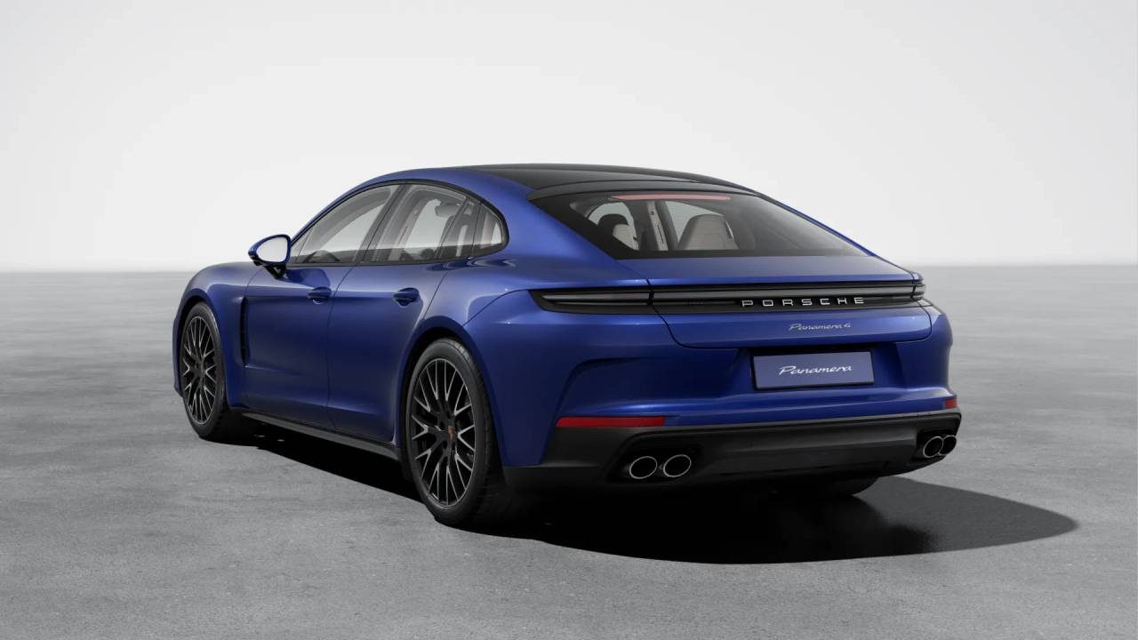 2026 Porsche Panamera 4 photo 3