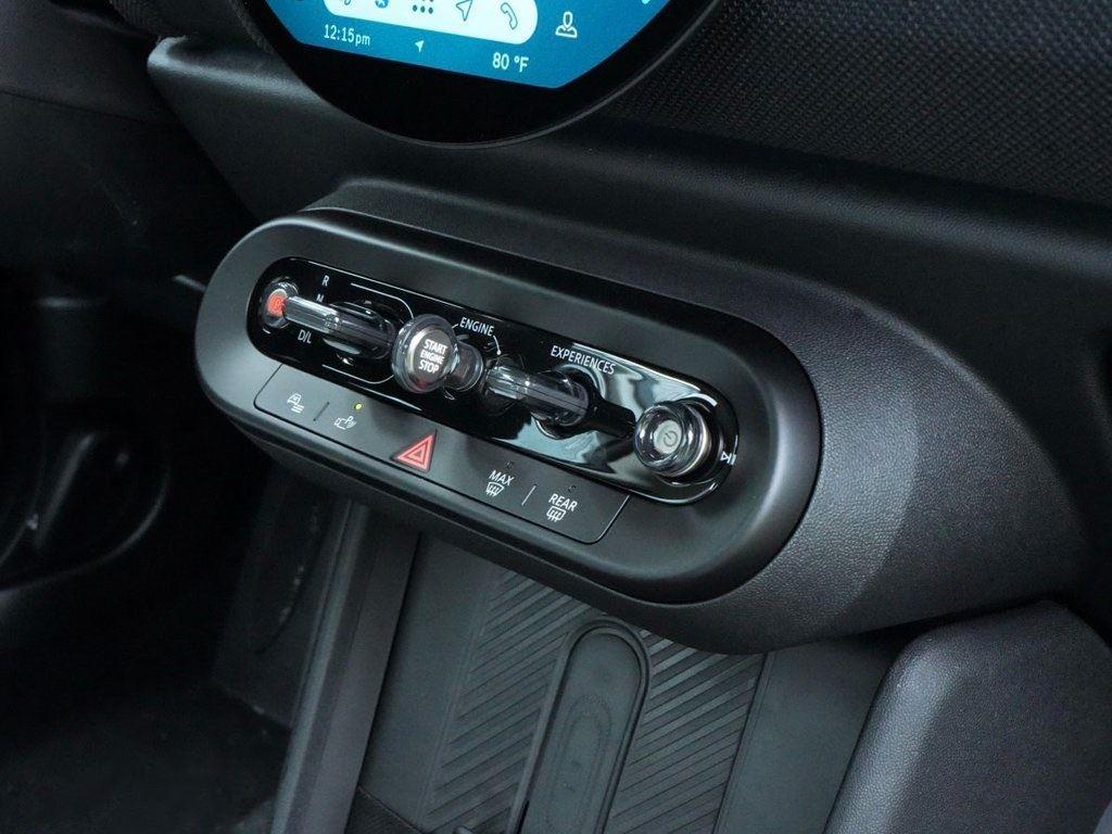 2025 Mini Cooper 2 Door Hardtop Signature photo 4