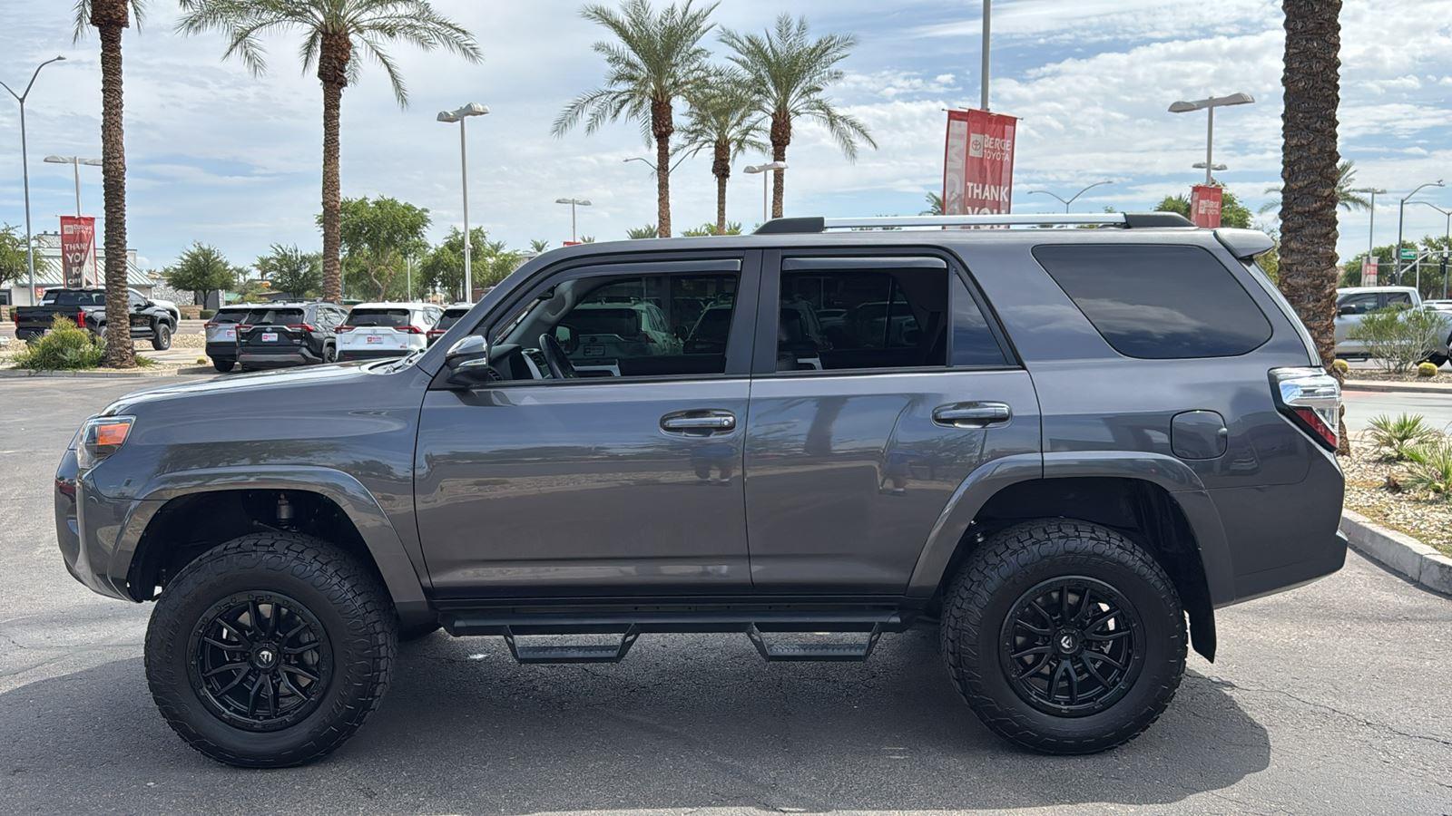 2023 Toyota 4Runner SR5 Premium photo 4