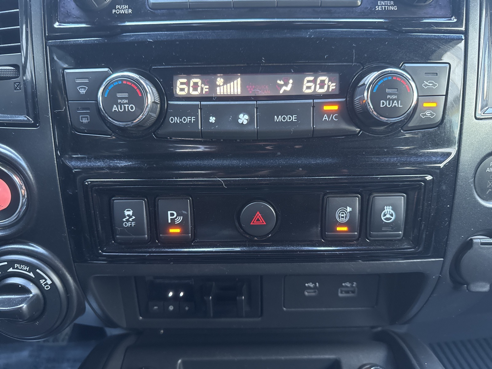 2021 Nissan Titan PRO-4X photo 28