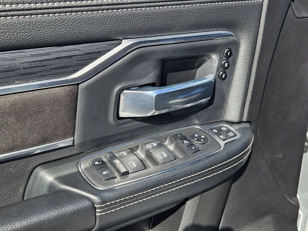 2024 Ram 2500 Laramie photo 11