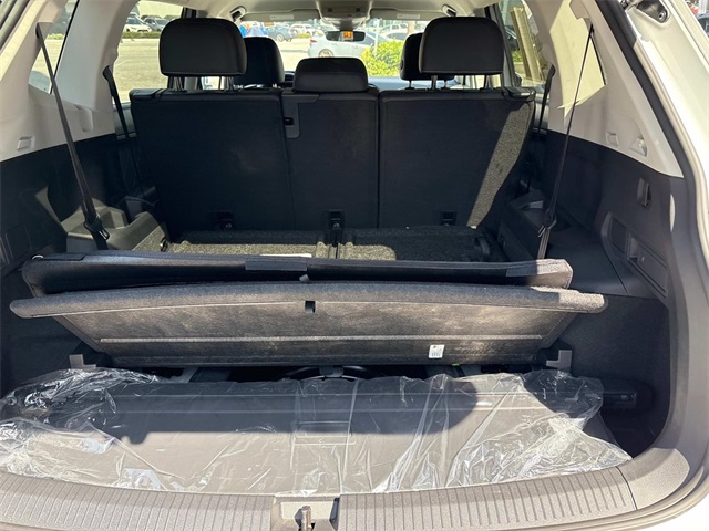 2024 Volkswagen Tiguan SE photo 4