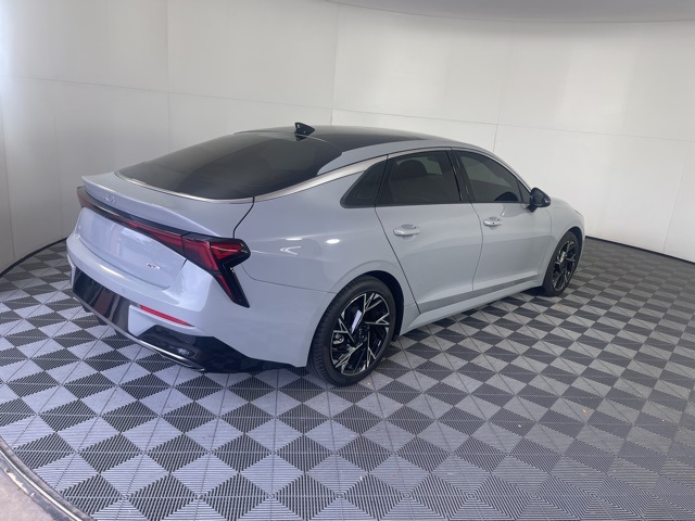 2025 Kia K5 GT-Line photo 8